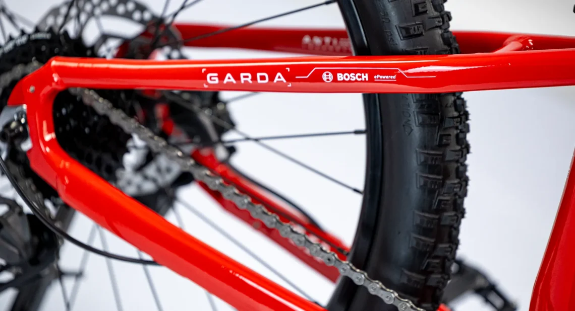 Garda-dettaglio-rear-3