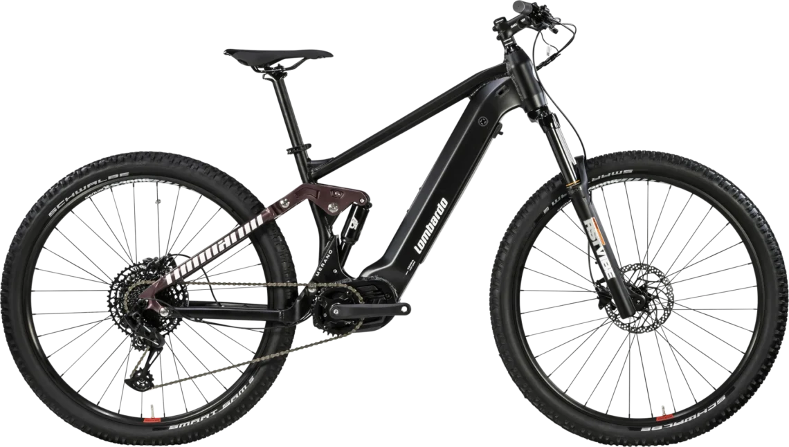 Bicicletta Merano nera, progettata per un look elegante e prestazioni elevate, ideale per ogni ciclista.