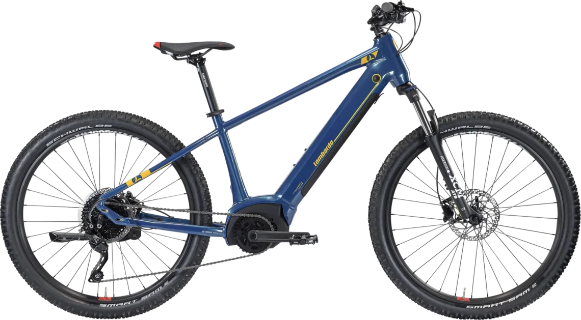 Bicicletta Brenta bianca, elegante e versatile, progettata per offrire comfort e prestazioni in ogni tipo di percorso.