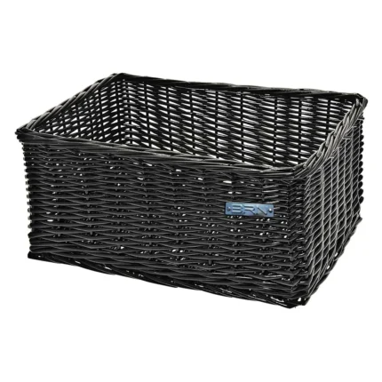 Cesto BRN Monella in vimini bianco. Le sue dimensioni sono 43 x 33 x 19 cm.
