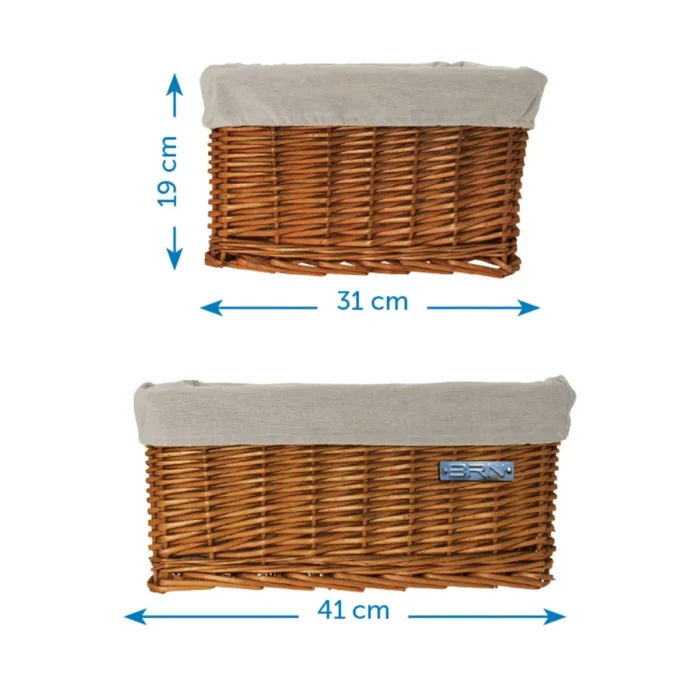 Cassetta BRN Small in vimini naturale con federa Ecrù. Le sue dimensioni sono 41 x 31 x 19 cm.