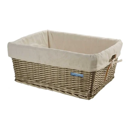 Cassetta BRN Maxi in vimini invecchiata con fodera Ecrù. Le sue dimensioni sono 47 x 37 x 21 cm.