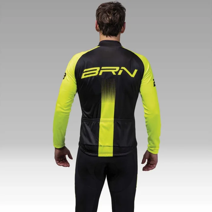 ista posteriore del giubbino BRN giallo fluo e nero, con logo BRN ben visibile.