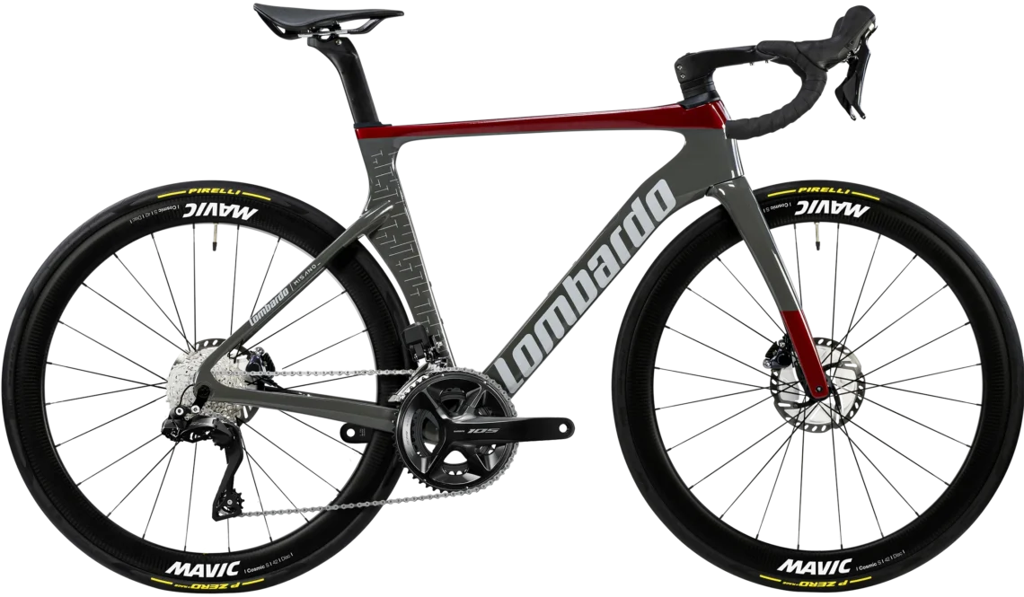 Lombardo Misano, caratterizzata da un elegante telaio grigio e rosso, con componenti di alta qualità e ruote Mavic.
